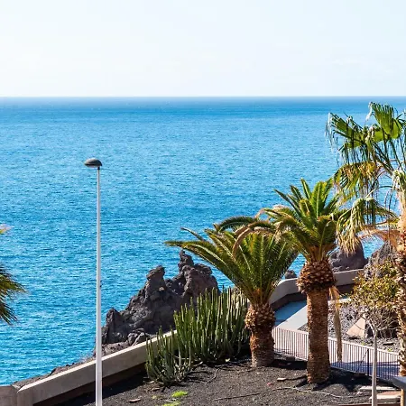 Los Gigantes Apartament With Wifi And Heated Pool